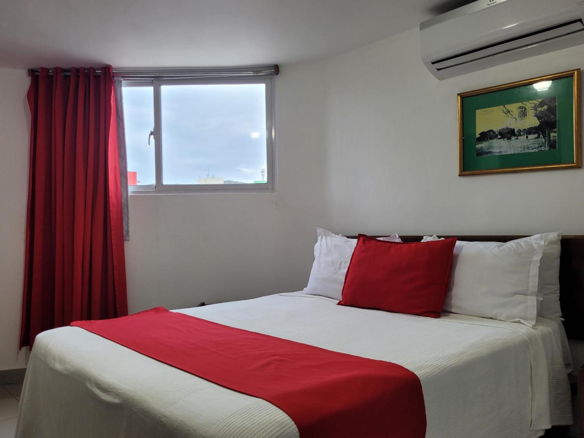 Hotel Olimpo ลาโรมานา ภายนอก รูปภาพ